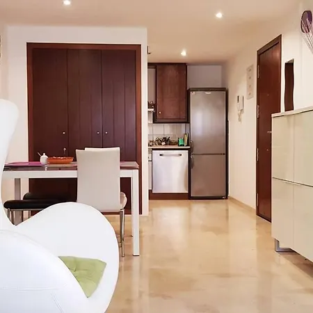 Apartment Punta Prima Modern, 100 M Sea, 2 Swimming-pools, Aircondition, Free Wi-fi